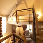 Parc Beaux Arts Hotel
