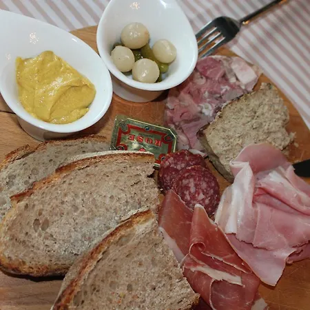 Parc Beaux Arts Hotel