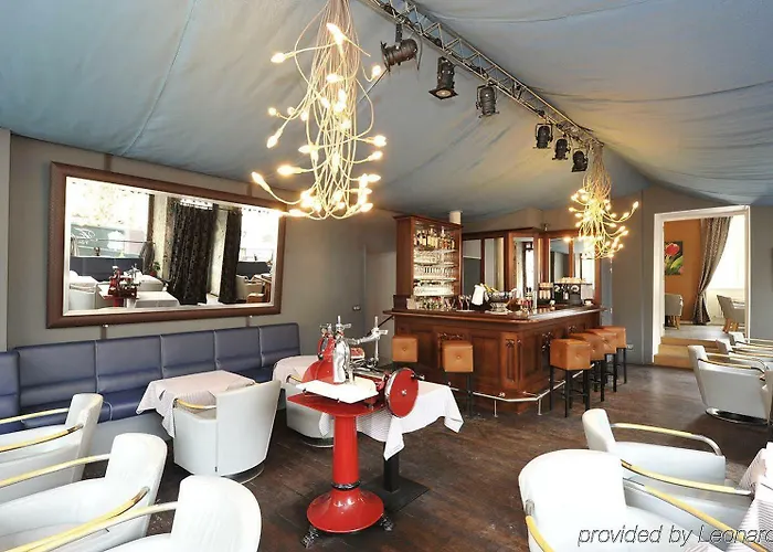 Parc Beaux Arts فندق 4*